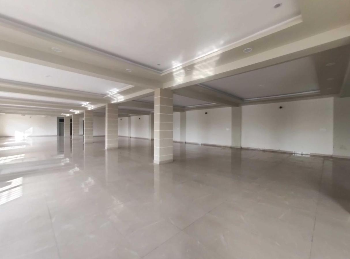 Oyo 92169 Apple Leaf Banquet & Hotel Alīgarh エクステリア 写真